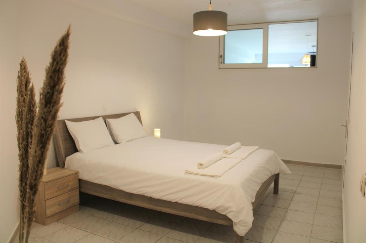 Kalamaki Plaza Apartments Екстер'єр фото