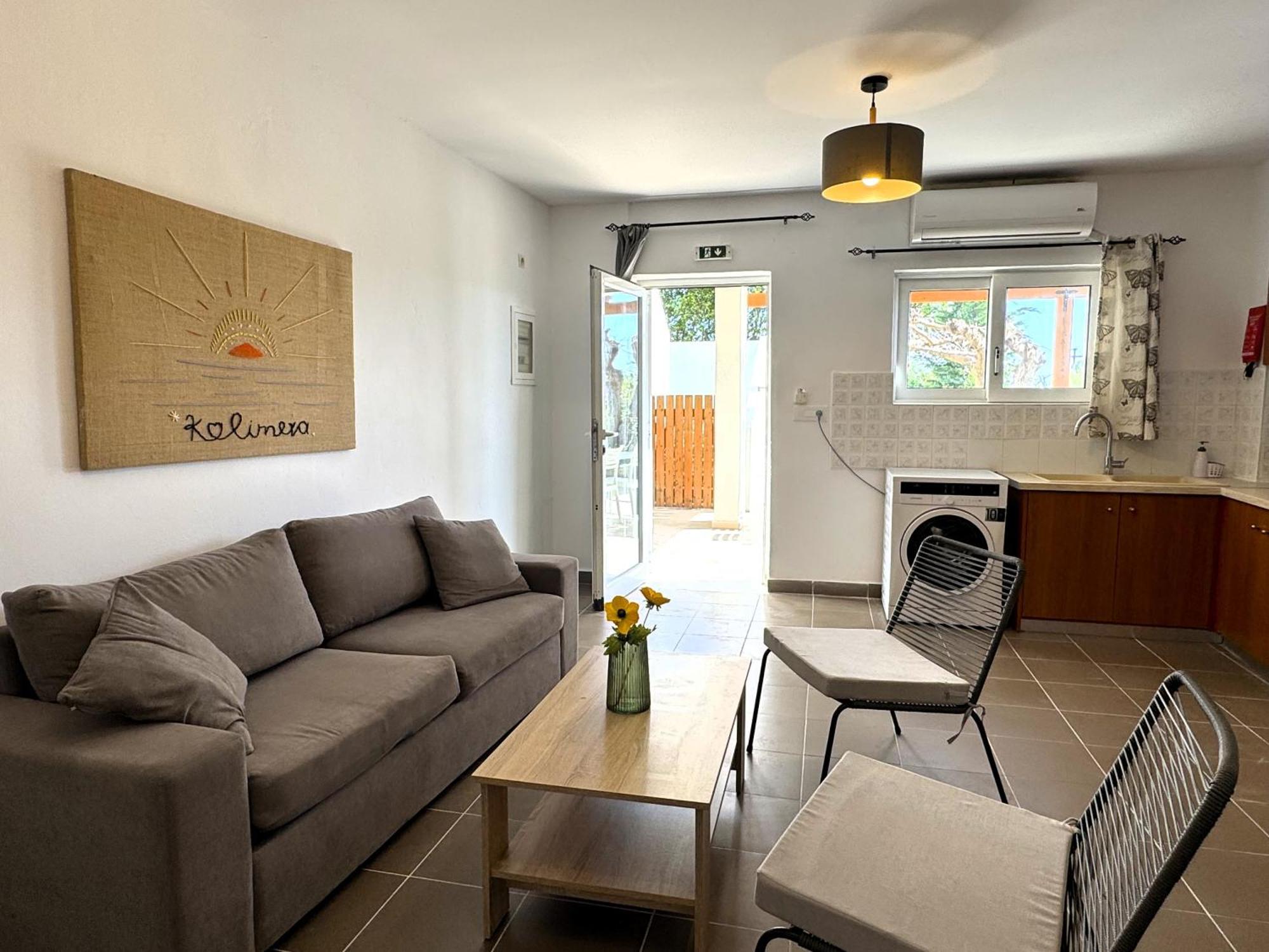 Kalamaki Plaza Apartments Екстер'єр фото